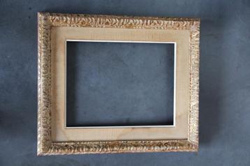 Antieke houten lijst en verguld stucwerk 51 x 43 cm beschikbaar voor biedingen
