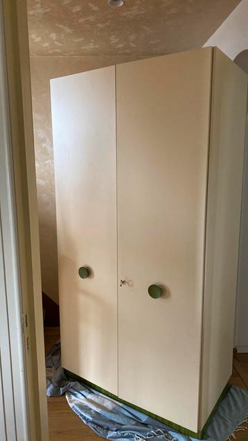kleerkast gebroken wit: 195x100x55 beschikbaar voor biedingen