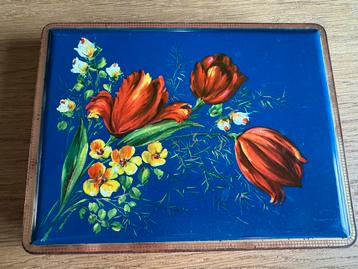 Vintage retro blikken doos Kwatta beschikbaar voor biedingen