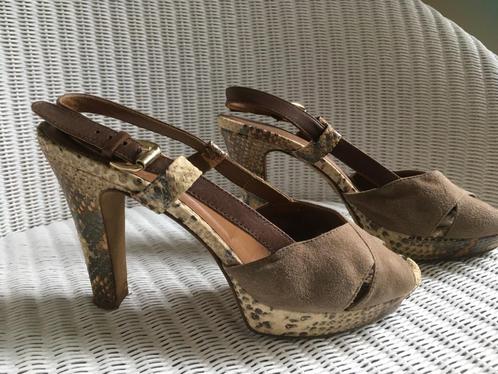 Caroline Biss sandalen beige daim / slangenprint - 39, Kleding | Dames, Schoenen, Zo goed als nieuw, Sandalen of Muiltjes, Beige