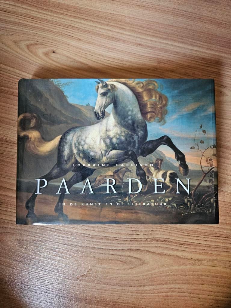 L. Harrison - Paarden in de kunst, Ophalen, Zo goed als nieuw, L. Harrison