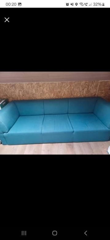 Zetel B225cm x L84cm x H64cm, zitdiepte 60cm, zelf op te hal beschikbaar voor biedingen