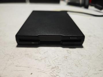 SONY Pcmcia 1,44 MB diskettestation beschikbaar voor biedingen