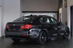 BMW SERIE 5 520 520dA Navi Airco CruiseC ZetelV AutoH Garant, Auto's, BMW, Automaat, Zwart, Bedrijf, Te koop