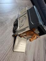 Bruder aanhangwagen met paard, Ophalen