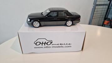 Mercedes E60 W124 AMG Black Otto 1/18