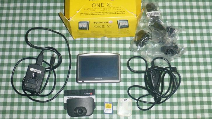 TomTom One XL GPS Gratis, Autos : Divers, Navigation de voiture, Utilisé, Enlèvement