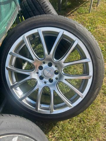 Velgen R20 met praktisch nieuwe banden beschikbaar voor biedingen