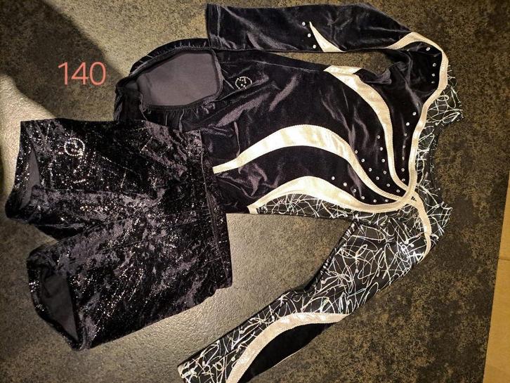 Turnpakje LEEFTIJD 9-10 jaar, Sport en Fitness, Turnen, Zo goed als nieuw, Turnpak(je), Kindermaat 122 t/m 140, Overige kleuren