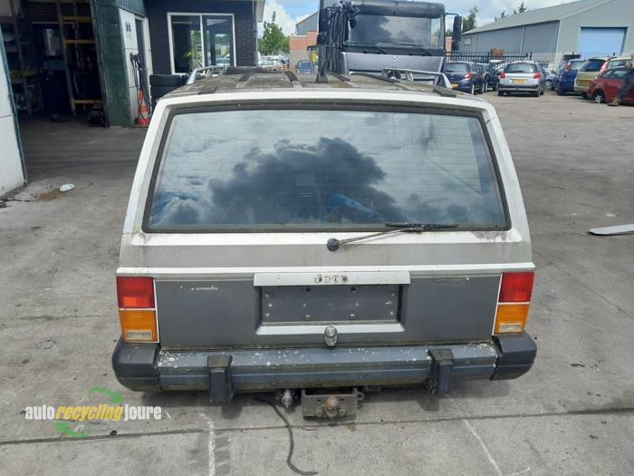 Achterklep van een Jeep Cherokee, Auto-onderdelen, Carrosserie, Achterklep, Gebruikt, 3 maanden garantie