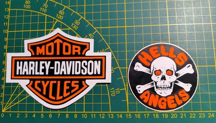 Lot 2x stickers Harley Davidson - Hells Angels, Verzamelen, Stickers, Ophalen of Verzenden