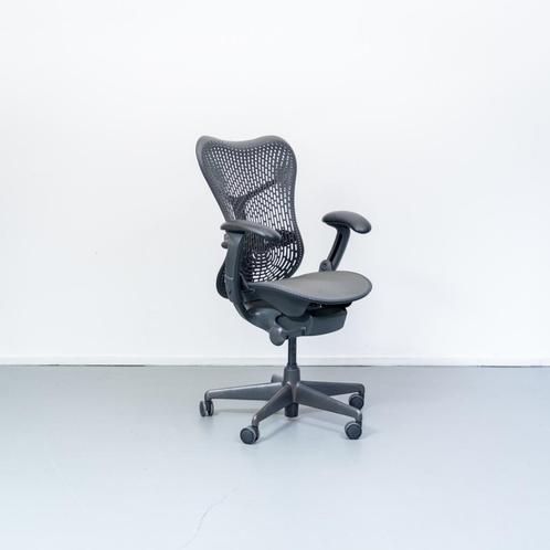 30 chaises de bureau Herman Miller Mirra 1 Anthracite, Maison & Meubles, Chaises de bureau, Comme neuf, Chaise de bureau, Enlèvement ou Envoi