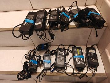 lot de 12 chargeurs pc portable  beschikbaar voor biedingen
