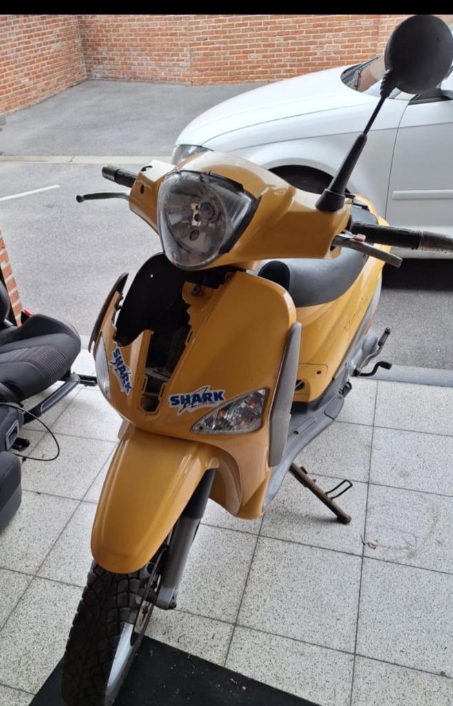 Scooter Piaggo 125cc, Fietsen en Brommers, Scooters | Piaggio, Gebruikt, Ophalen