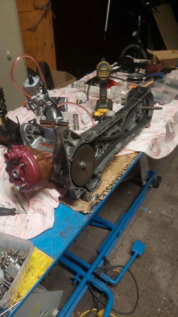 peugeot fox blok met minarelli cillinder, Fietsen en Brommers, Brommeronderdelen | Algemeen, Ophalen of Verzenden