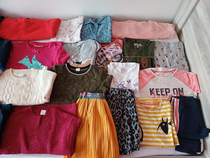Pakket 27 stuks meisjeskledij herfst winter 8-9-10 jaar, Kinderen en Baby's, Kinderkleding | Kinder-kledingpakketten, Gebruikt