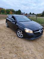 Mercedes Benz A180 Benzine Euro6, Auto's, Voorwielaandrijving, 4 cilinders, Leder en Stof, Zwart