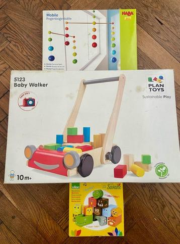 Mobile, baby walker et jeux beschikbaar voor biedingen