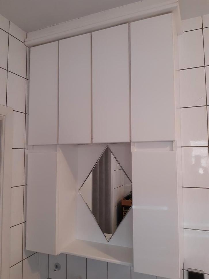 Badkamerkast met spiegel., Huis en Inrichting, Badkamer | Badkamermeubels, Gebruikt, Ophalen