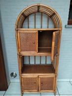 Rotan kast gebogen, Huis en Inrichting, Kasten | Wandmeubels, Ophalen, Gebruikt