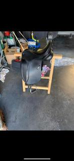 Euroriding dressuurzadel, Animaux & Accessoires, Chevaux & Poneys | Selles, Enlèvement ou Envoi, Comme neuf