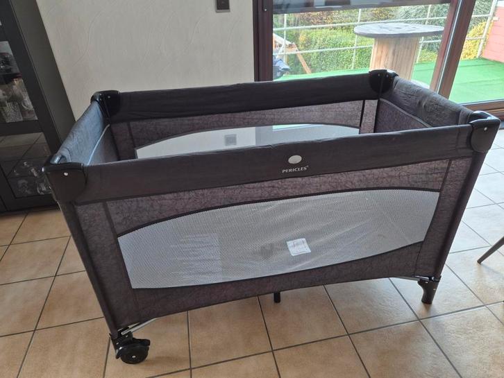 Lit de voyage Pericles + matelas, Enfants & Bébés, Berceaux & Lits, Utilisé, Lit, Enlèvement