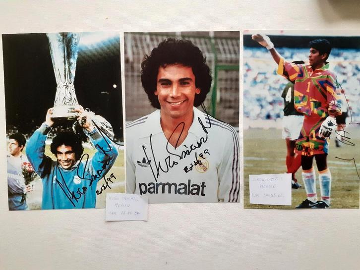 origineel getekende foto's van 3 Mexicaanse voetballegendes, Verzamelen, Sportartikelen en Voetbal, Zo goed als nieuw, Spelerskaart