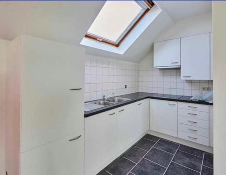 Keuken + toestellen, Huis en Inrichting, Keuken | Complete keukens, Gebruikt, Hoekkeuken, Wit, Kunststof, Ophalen