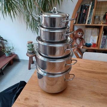 5 Lagostia-potten  beschikbaar voor biedingen
