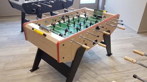 Kicker "Dakota" neuf avec joueurs et poignées en bois neuf, Sports & Fitness, Billards & Billards américains, Neuf, Autres types