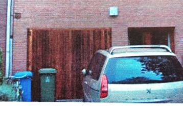 garagepoort - tuinpoort, Doe-het-zelf en Bouw, Deuren en Vliegenramen, Gebruikt, 215 cm of meer, Garagedeur, Hout