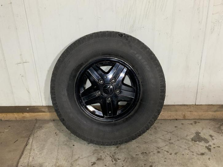 W460-W463 Wielen met spijkerbanden 15 Inch M&S (set van 4, b, Auto-onderdelen, Banden en Velgen, Banden en Velgen, 15 inch, 265 mm