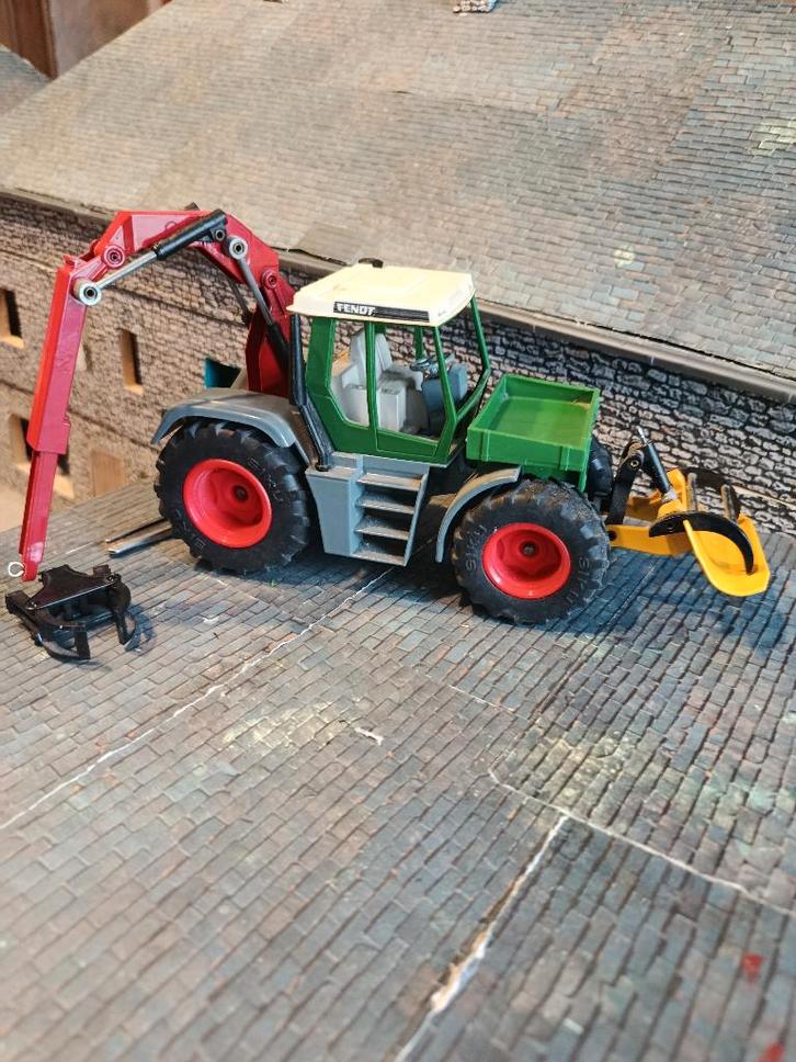 Fendt Xylon Siku bosbouwtractor, Hobby en Vrije tijd, Modelauto's | 1:32, Gebruikt, Tractor of Landbouw, SIKU, Ophalen of Verzenden