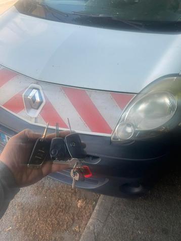Bedoin d’une cle Renault ? beschikbaar voor biedingen