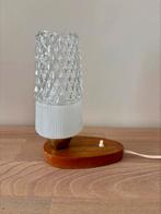 Vintage lampje ( nachtlampje ) op houten voet, Ophalen of Verzenden
