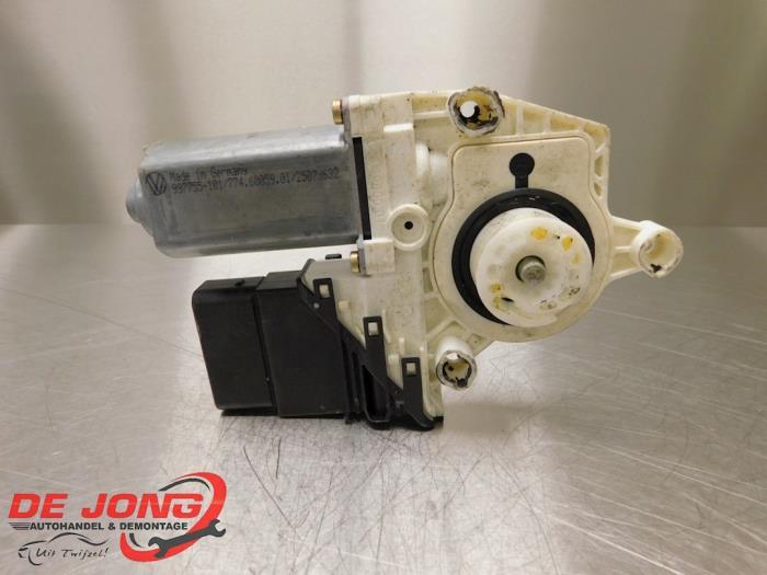 Moteur de vitre portière d'un Volkswagen Golf, Volkswagen, -, 3 mois de garantie, Utilisé