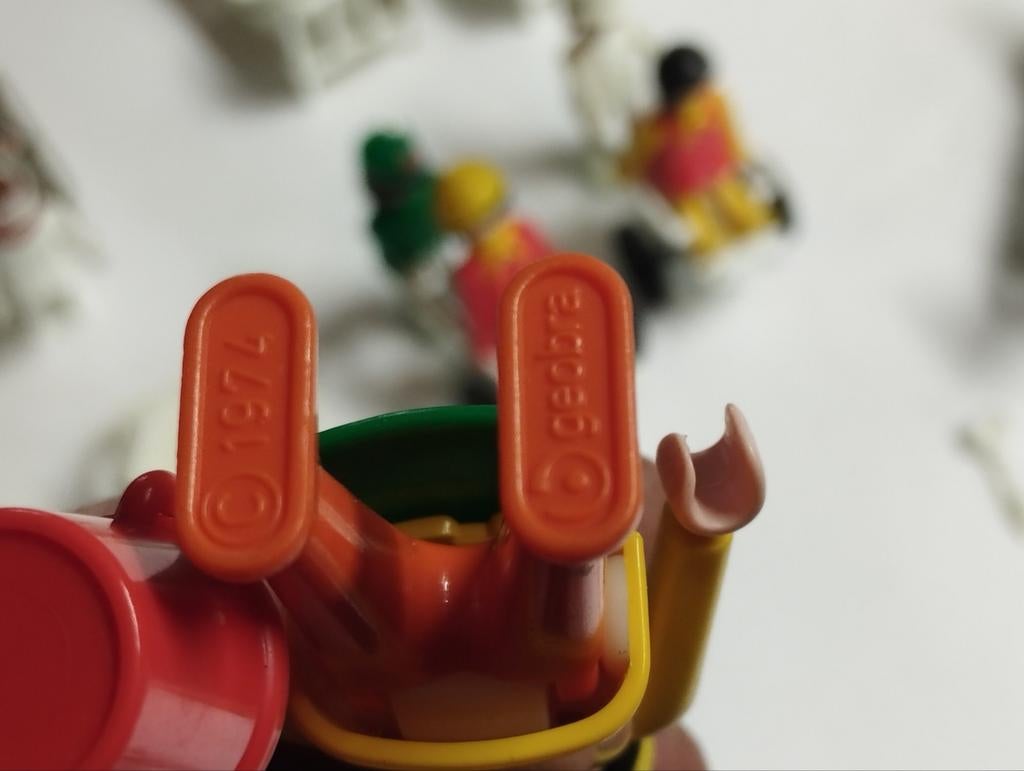 Playmobil geobra 1974, Enlèvement