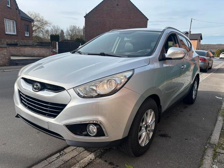 HYUNDAI IX35 20crdi 4x4 2014, Autos, Hyundai, Particulier, iX35, 4x4, Diesel, Boîte manuelle, Cuir, Enlèvement
