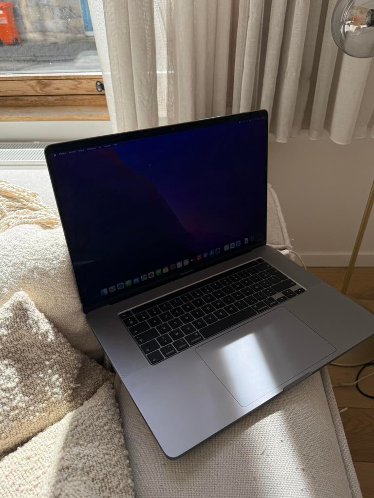 Macbook pro 16 inch, Enlèvement, 16 pouces, MacBook