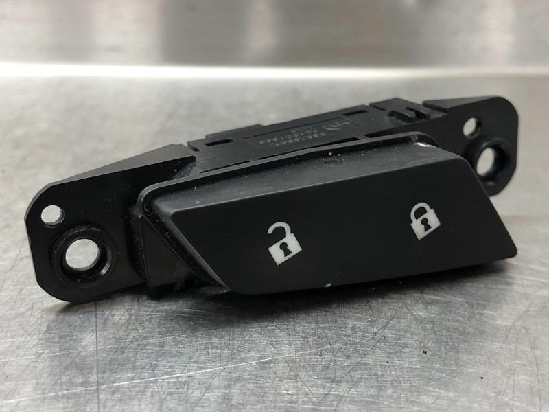 SCHAKELAARS DIVERSEN Daewoo / Chevrolet Cruze, Gebruikt, Daewoo