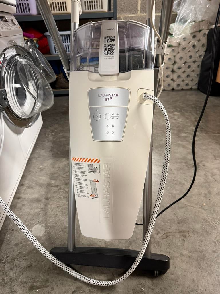 Laurastar S7a – pour pièces ou à réparer, Electroménager, Fers à repasser & Planches à repasser, Utilisé, Fer à repasser avec cordon
