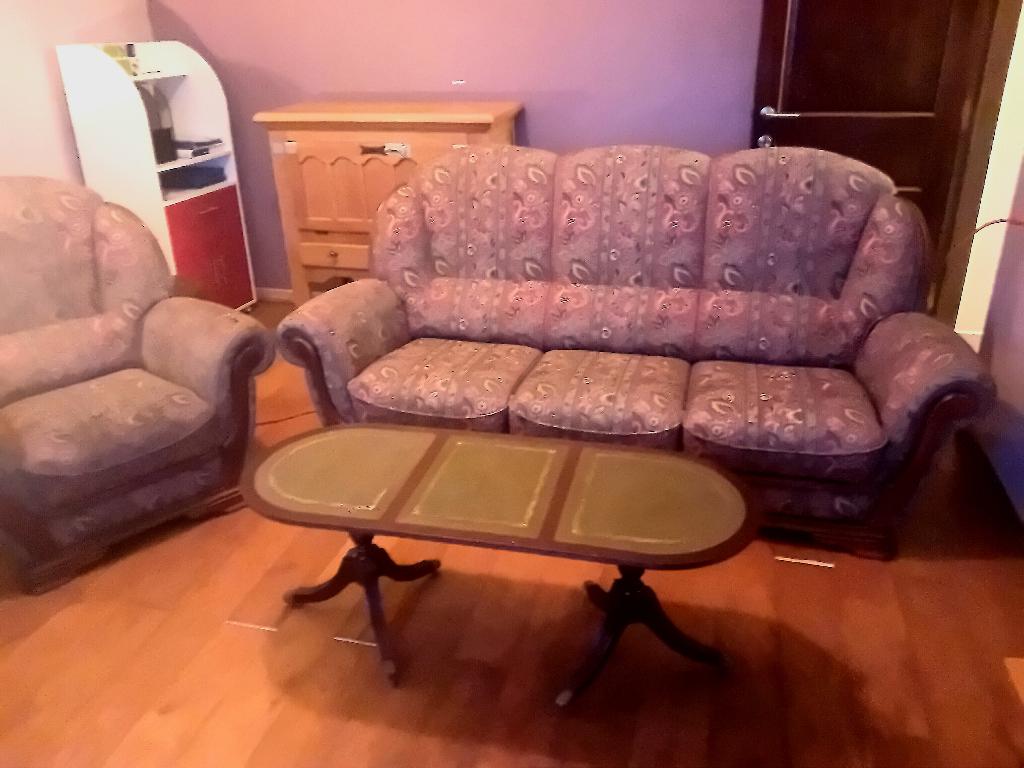 Zetels met salontafel en bijzittafel en lamp, Ophalen, Overige materialen, 150 tot 200 cm, 200 cm of meer