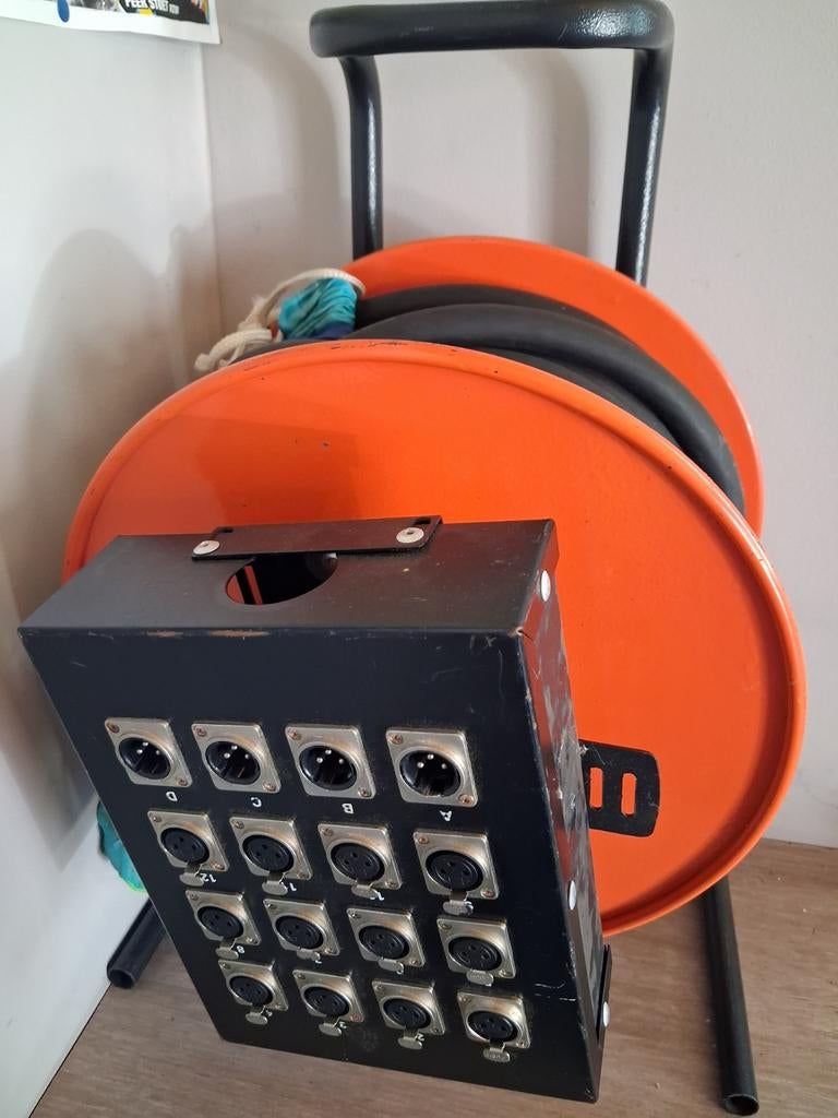 Pièces pour groupes de musique, Enlèvement, Micro