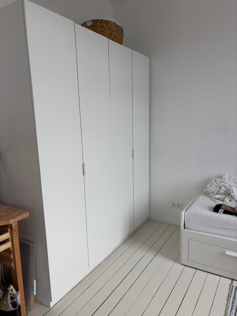Witte Ikea Pax kast (totaal 2m breed), Ophalen, Zo goed als nieuw, Met deur(en), 200 cm of meer