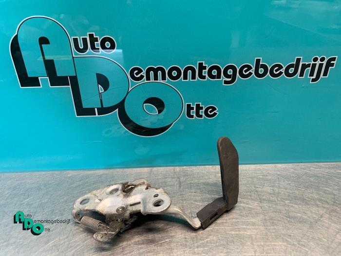 Slotmechaniek Motorkap van een Citroen C2 (C2 03-), Auto-onderdelen, Carrosserie, Citroën, Gebruikt, 3 maanden garantie, Ophalen of Verzenden