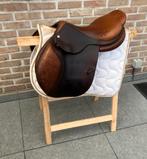 Springzadel CWD 17 inch + stijgbeugelriemen, Animaux & Accessoires, Chevaux