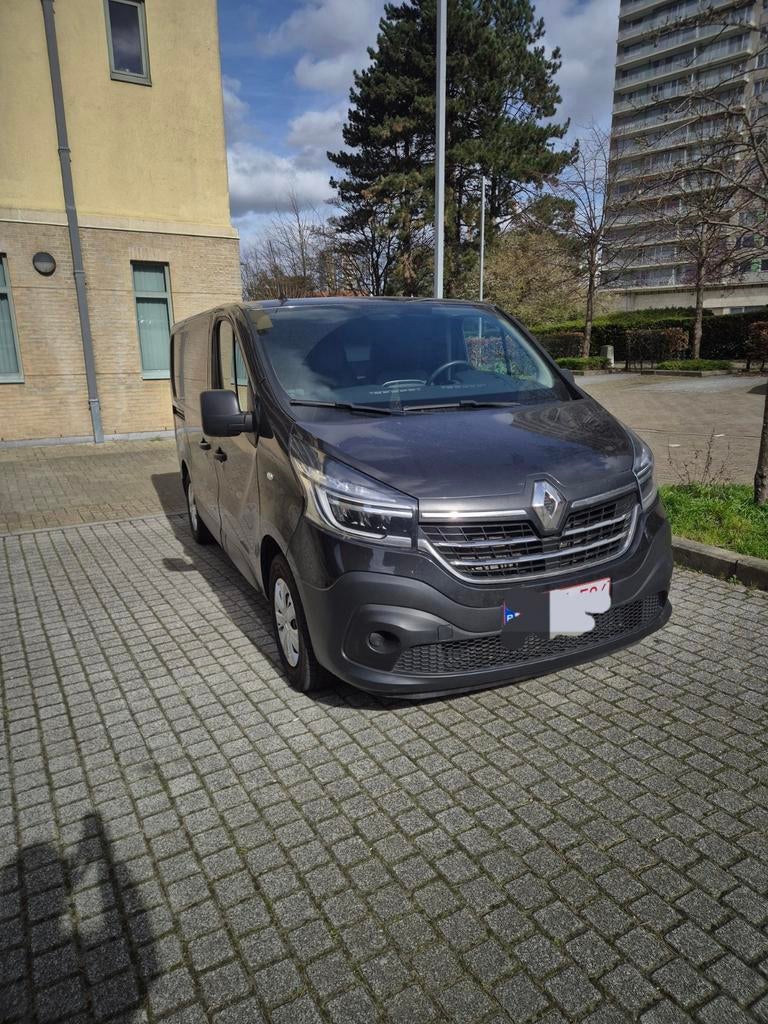 Renault trafic L1 H1 2.0 dci 147cv, Autos, Camionnettes & Utilitaires, Achat, Cruise Control, Entretenue par le concessionnaire