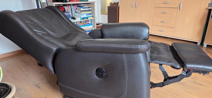 Relax électrique * cuir * bonne affaire, Maison & Meubles, Canapés | Salons, Utilisé, Moins de 150 cm, Cuir, Enlèvement