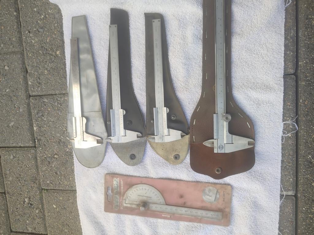 V 3 pied à coulisse +1 comparateur, Doe-het-zelf en Bouw, Meetapparatuur, Ophalen