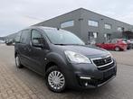 Peugeot Partner 1.2 Benzine | Trekhaak | Camera | Nieuwe rie, Auto's, Peugeot, Voorwielaandrijving, Monovolume, Gebruikt, 1295 kg